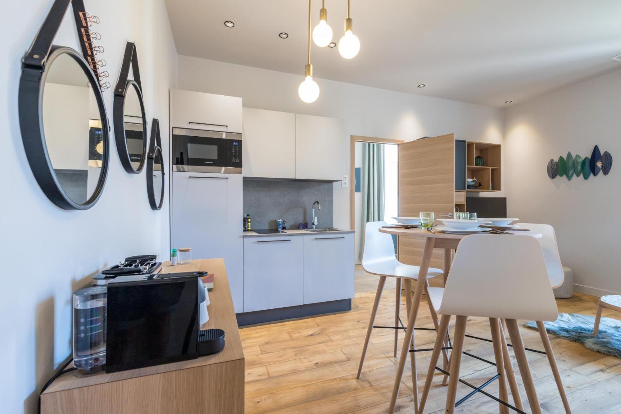 Refined & Cozy 1 Bedroom Downtown * Niza