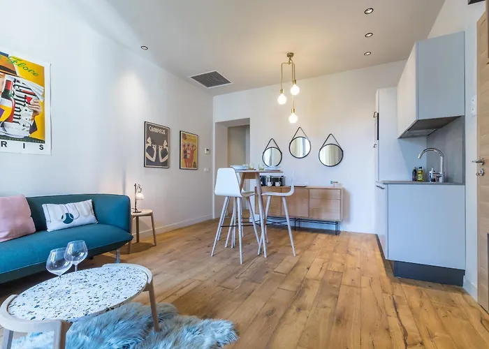 Refined & Cozy 1 Bedroom Downtown